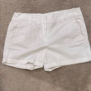 Vineyard Vines Women's Classic White Shorts